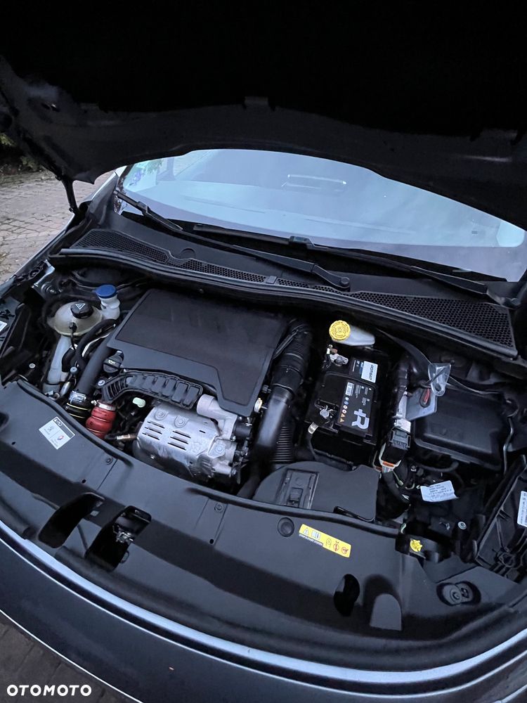 Peugeot 2008 - 30