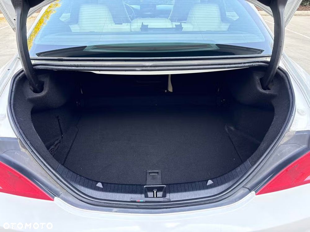 Mercedes-Benz CLA - 9