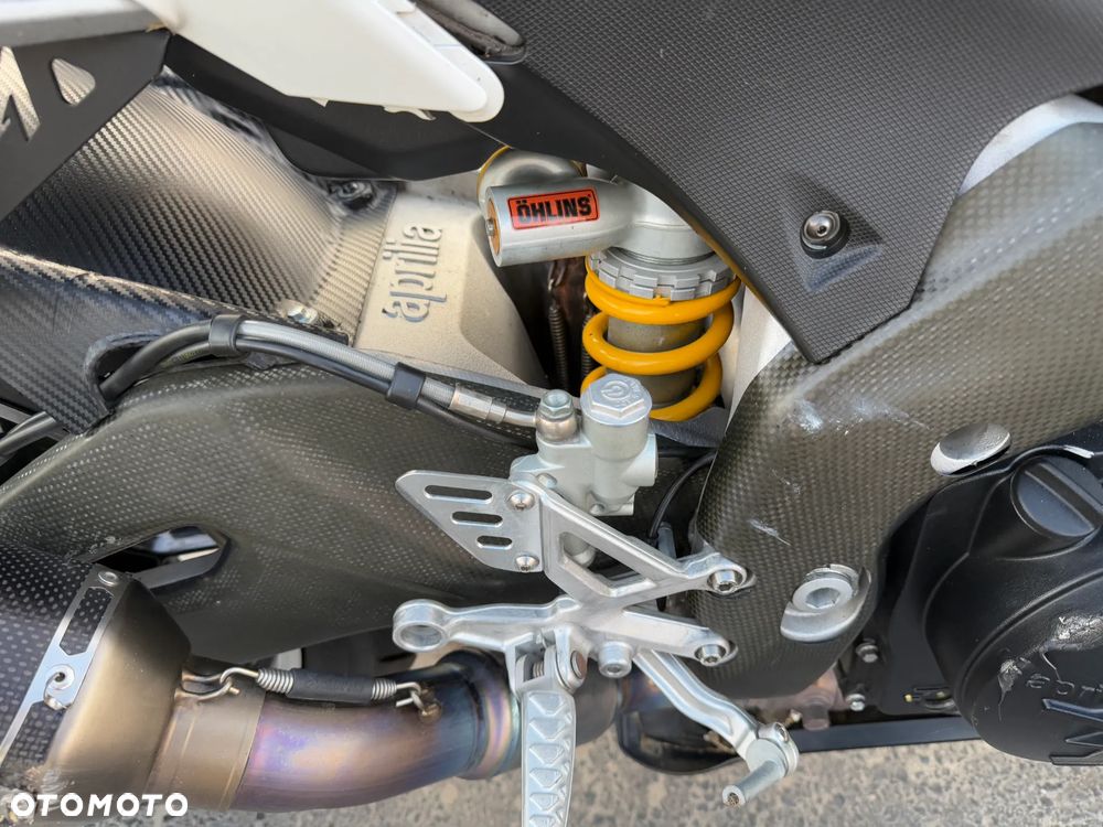 Aprilia RSV - 16