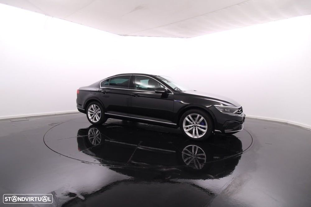 VW Passat 1.4 TSI GTE Plug-in - 11