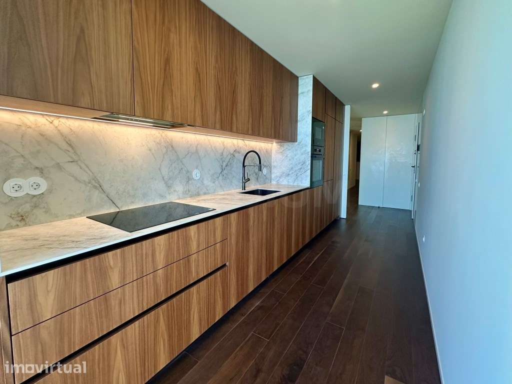 Apartamento T2 inserido no empreendimento 'Marina Terrace' - Grande imagem: 5/29