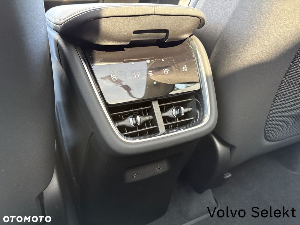 Volvo EX90 - 23