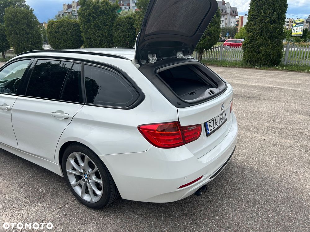 BMW Seria 3 330d Sport Line - 15