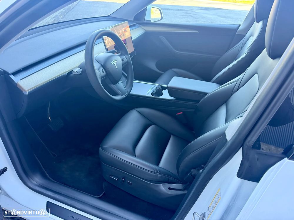 Tesla Model Y RWD - 11