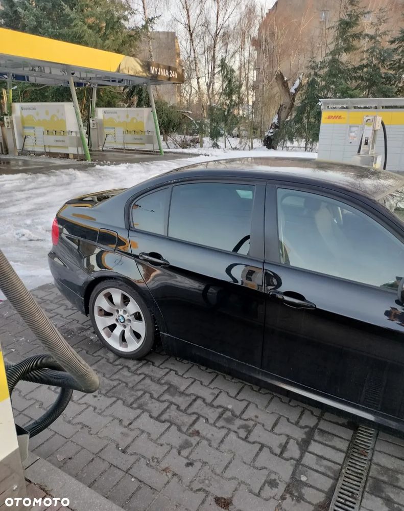 BMW Seria 3 318i - 2