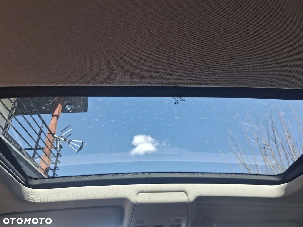 BMW X1 sDrive18d Sport Line - 28