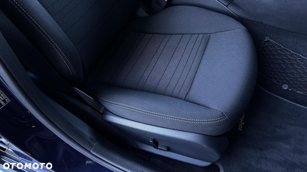 Mercedes-Benz Klasa C 220 d 9G-TRONIC - 24