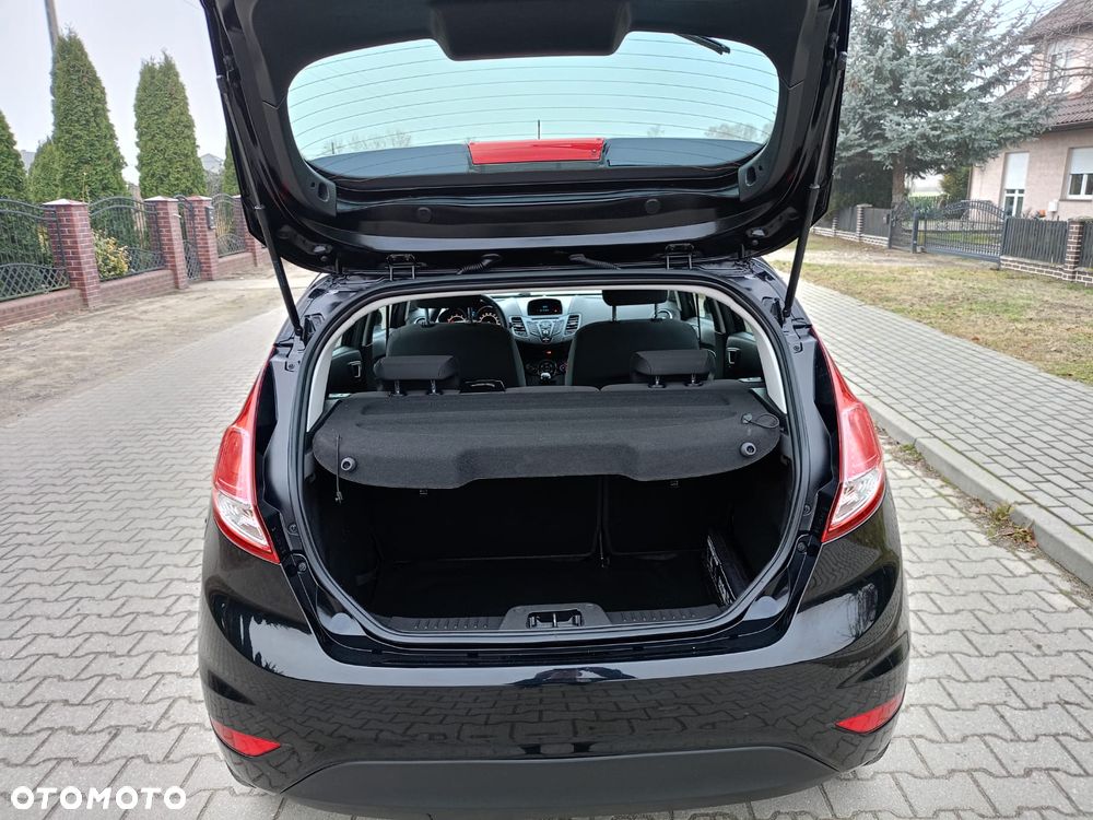 Ford Fiesta - 12