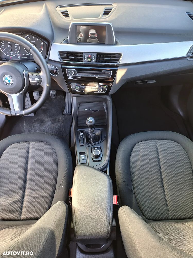 BMW X1 sDrive20d Sport Line - 6