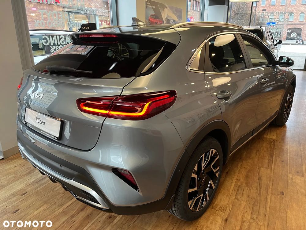 Kia XCeed 1.5 T-GDI Business Line DCT - 6