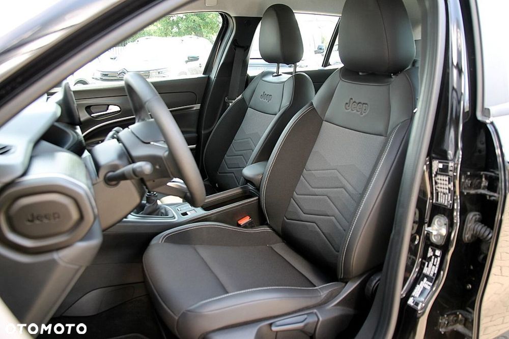 Jeep Avenger 1.2 GSE T3 Altitude FWD - 21