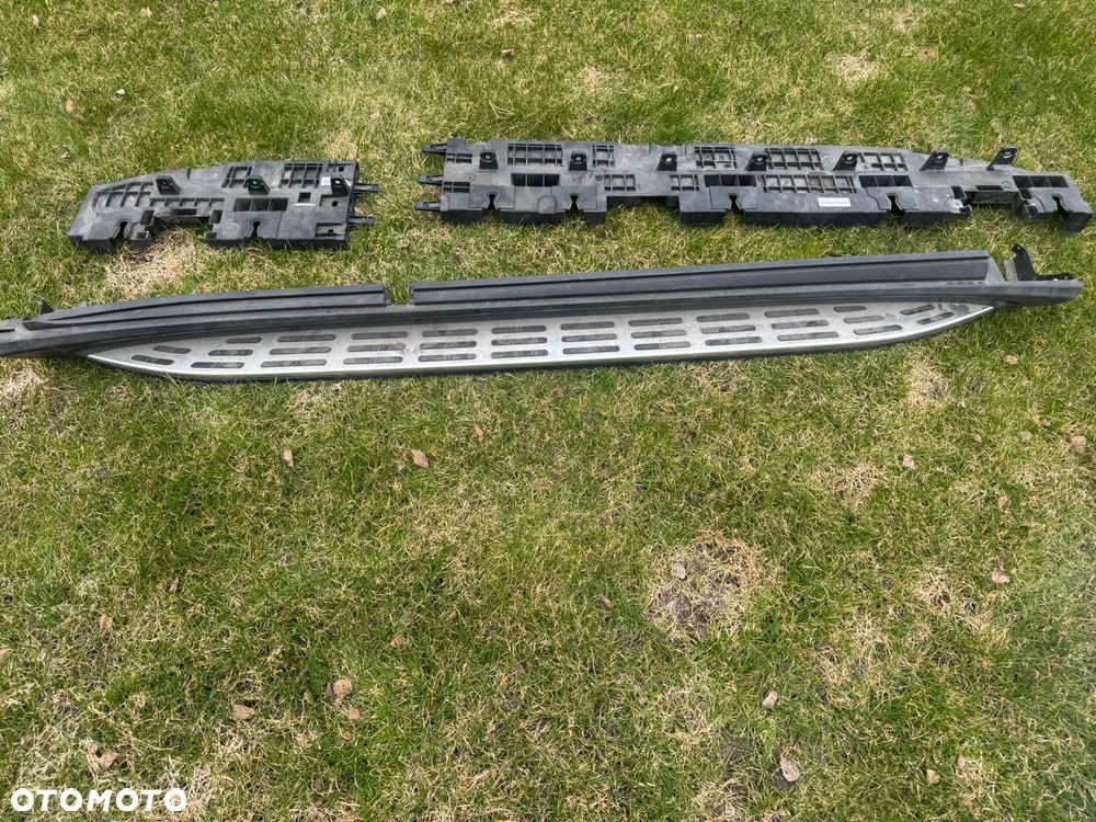 Mercedes gle 167 coupé próg prawy kompletny oryginalny z podświetleniem 2000zl