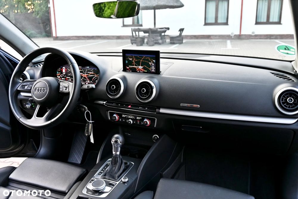 Audi A3 Sportback 2.0 TDI S tronic design - 23