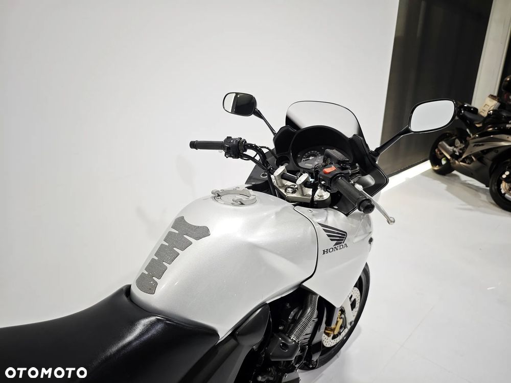 Honda CBF - 13