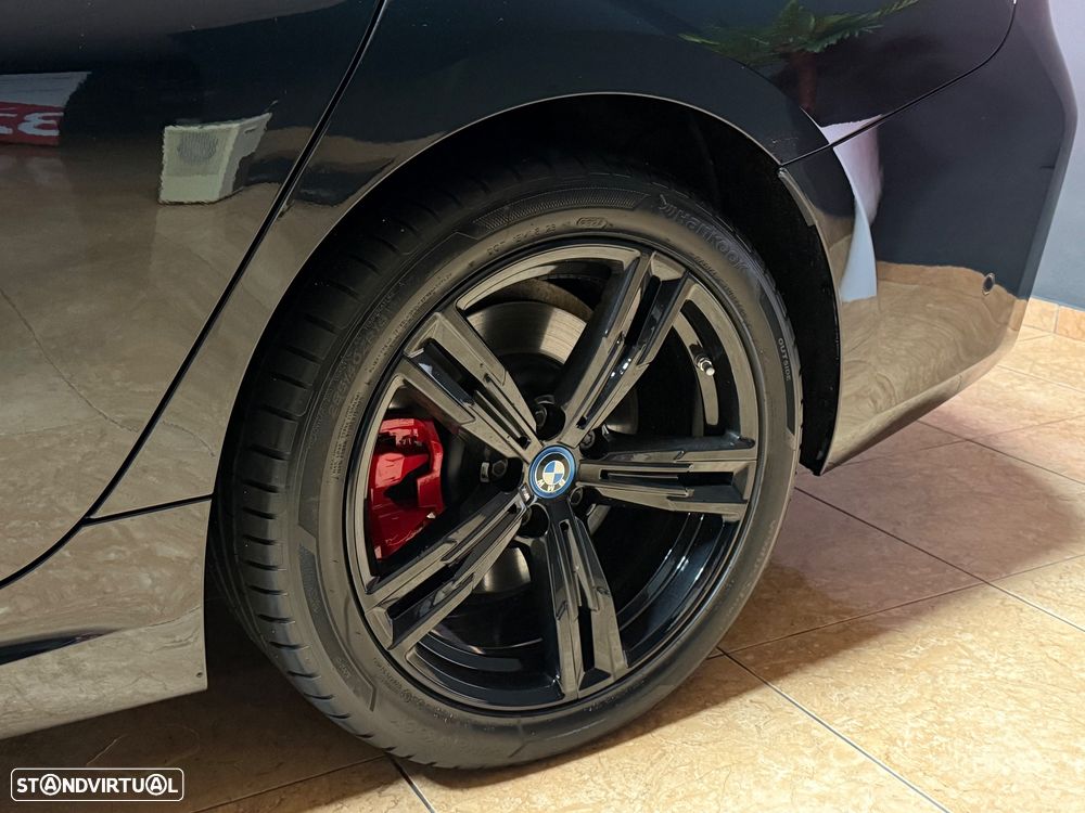 BMW 320 e Pack Desportivo M Auto - 20