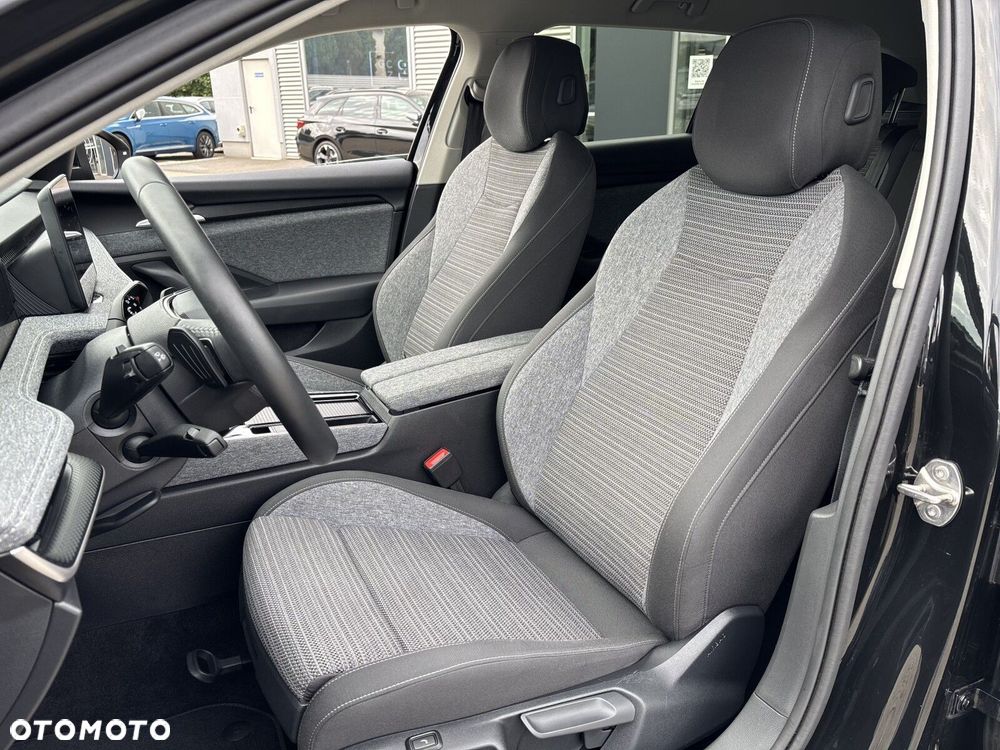 Skoda Superb 2.0 TDI SCR Selection DSG - 10
