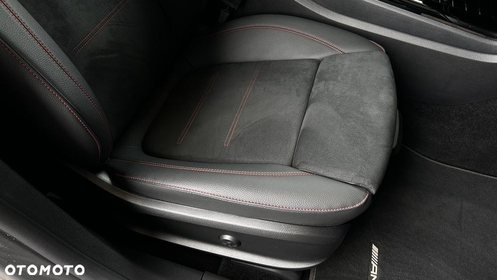 Mercedes-Benz CLA 200 AMG Line 7G-DCT - 25