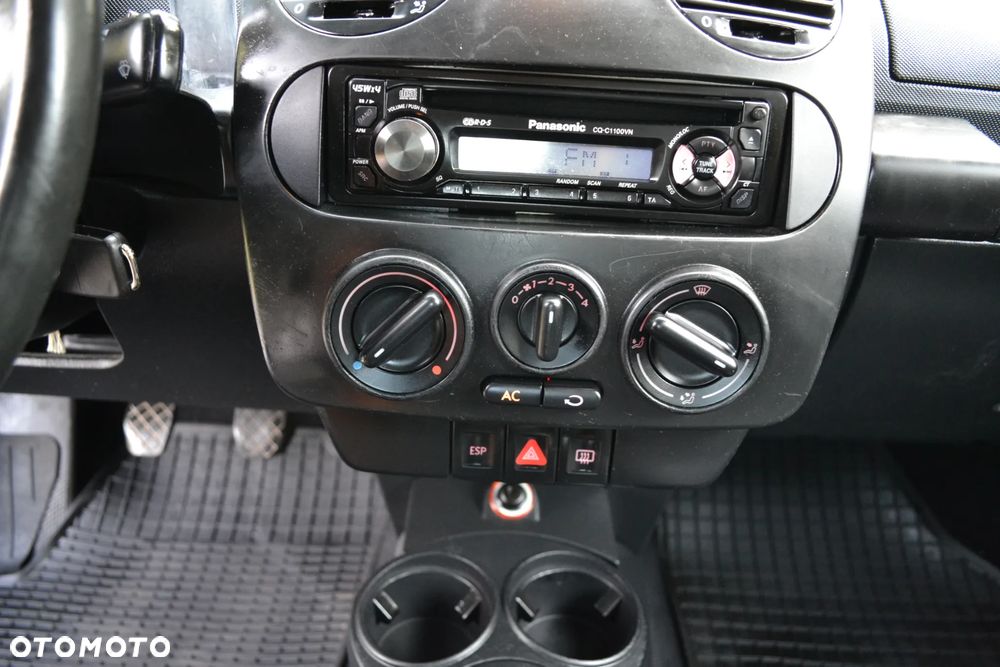 Volkswagen New Beetle - 26