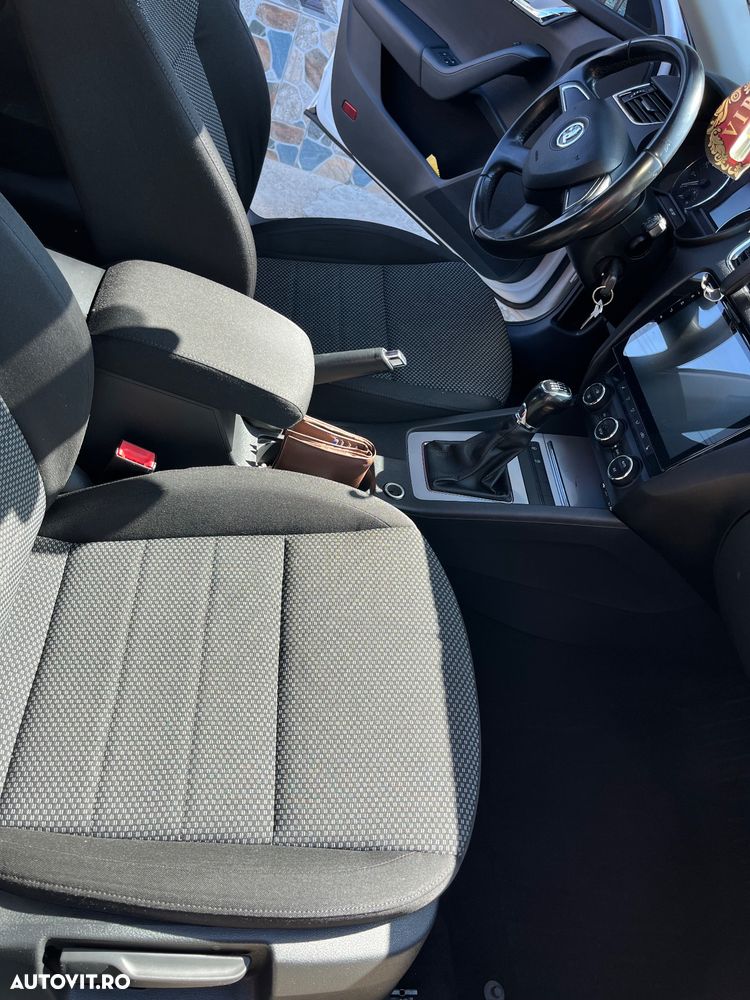 Skoda Octavia 1.4 TSI ELEGANCE - 3