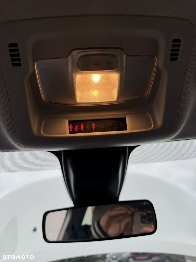 Citroën C3 1.2 PureTech Plus - 17