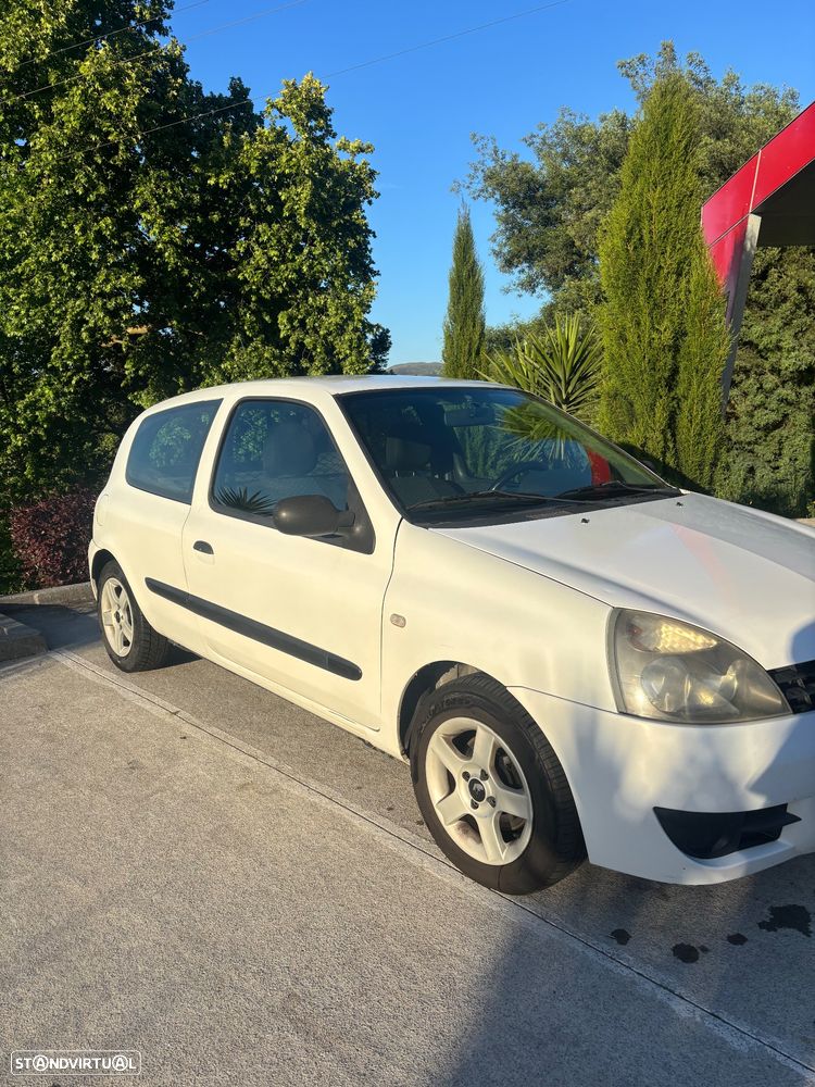 Renault Clio 1.5 dCi Dynamique - 1