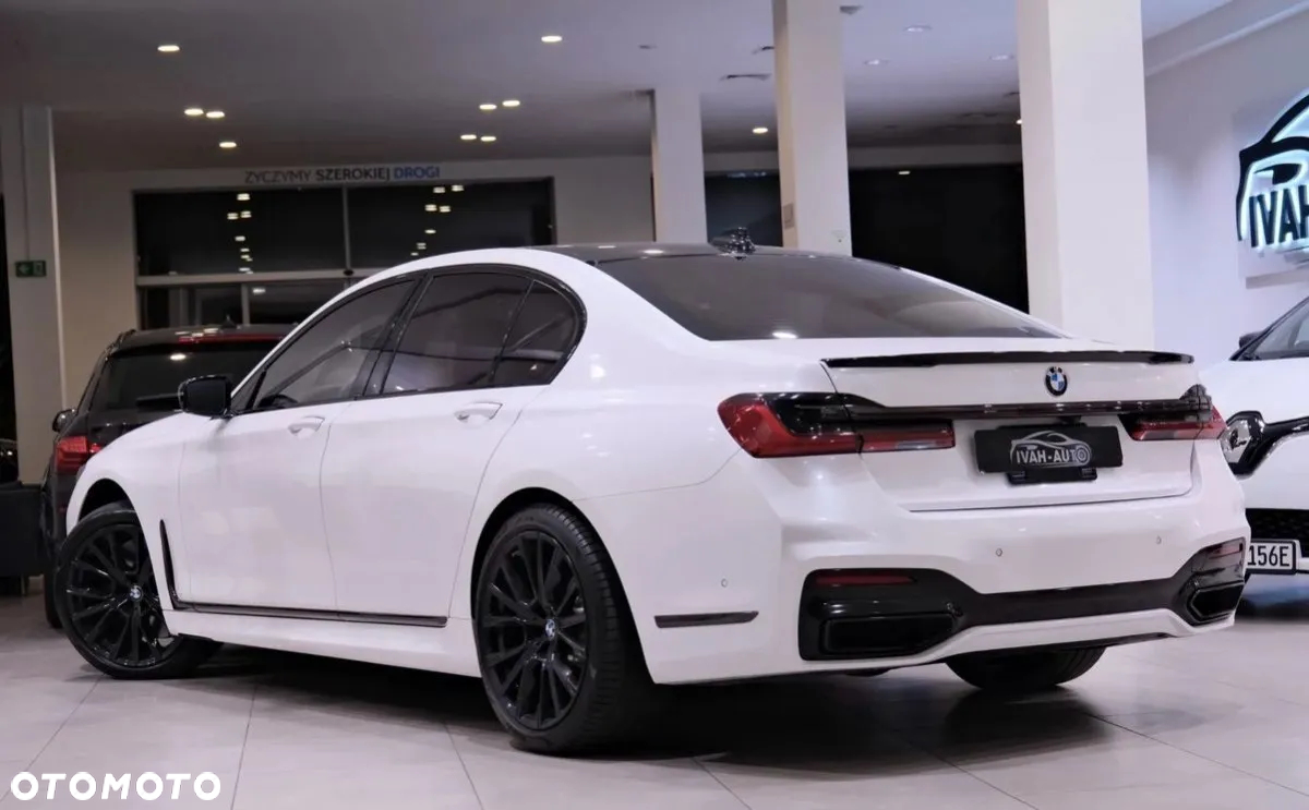 BMW Seria 7 750Li xDrive sport - 13