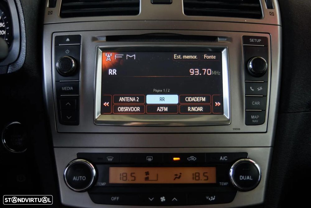 Toyota Avensis SD 2.0 D-4D Exclusive - 35