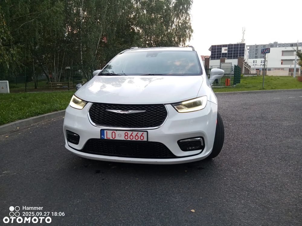 Chrysler Pacifica - 14