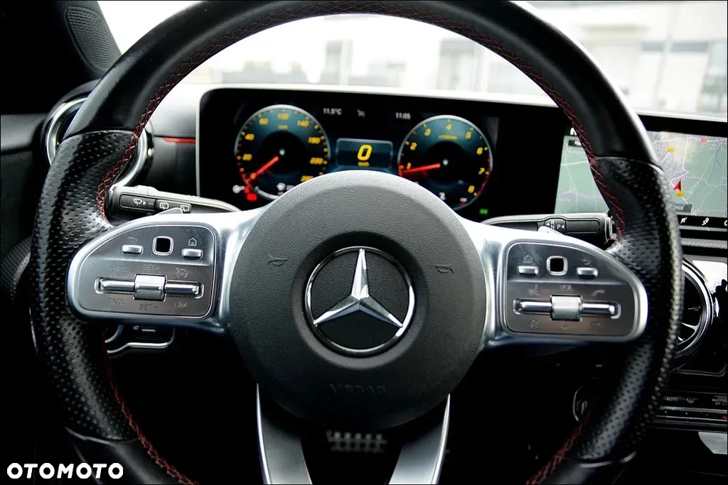 Mercedes-Benz Klasa A 180 AMG Line 7G-DCT - 27