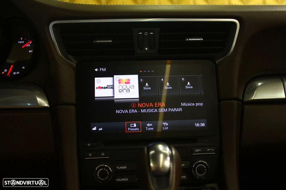 Porsche 991 Carrera 4 S PDK - 35