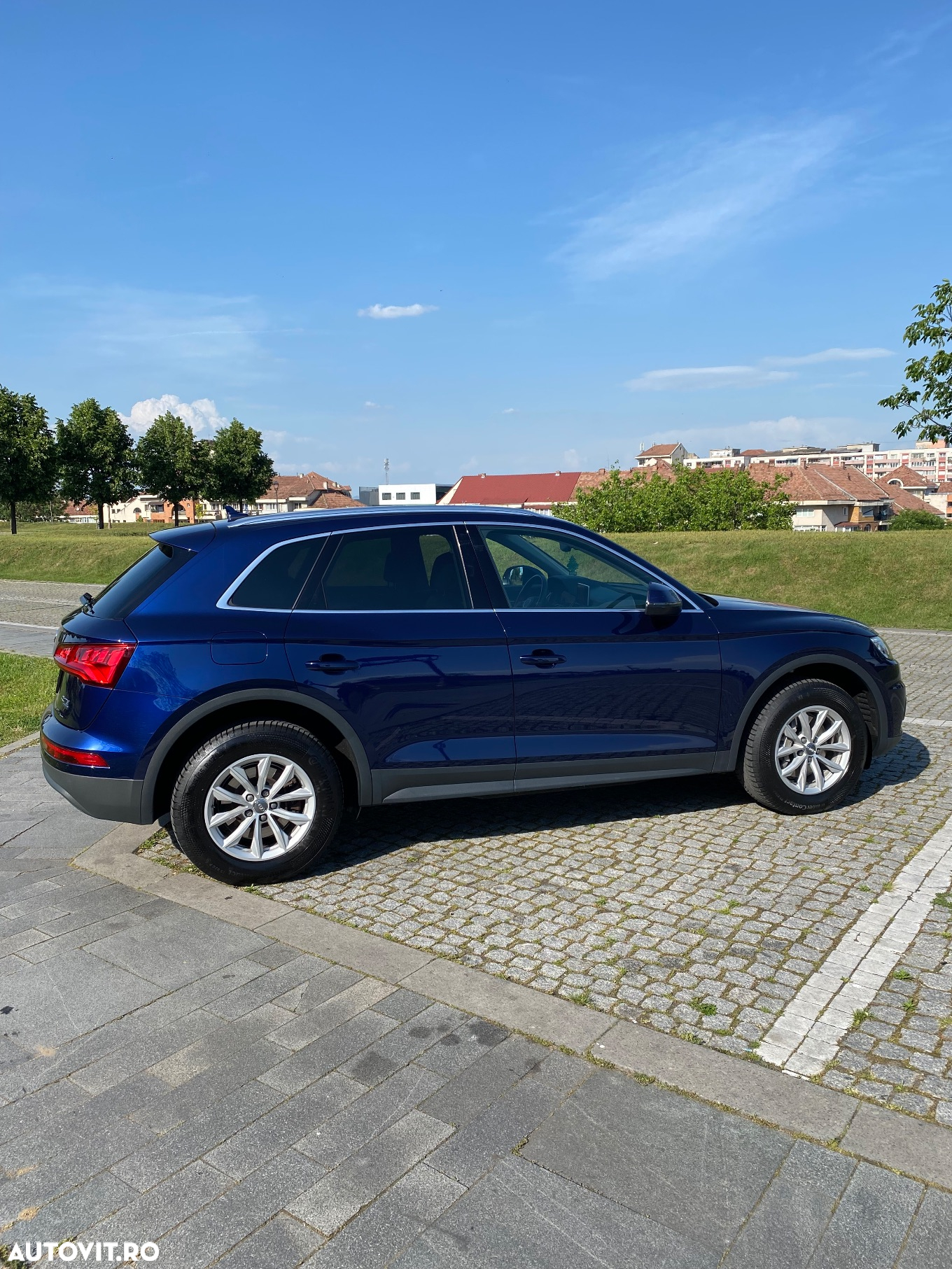 Audi Q5 2.0 40 TDI quattro S tronic Design - 40