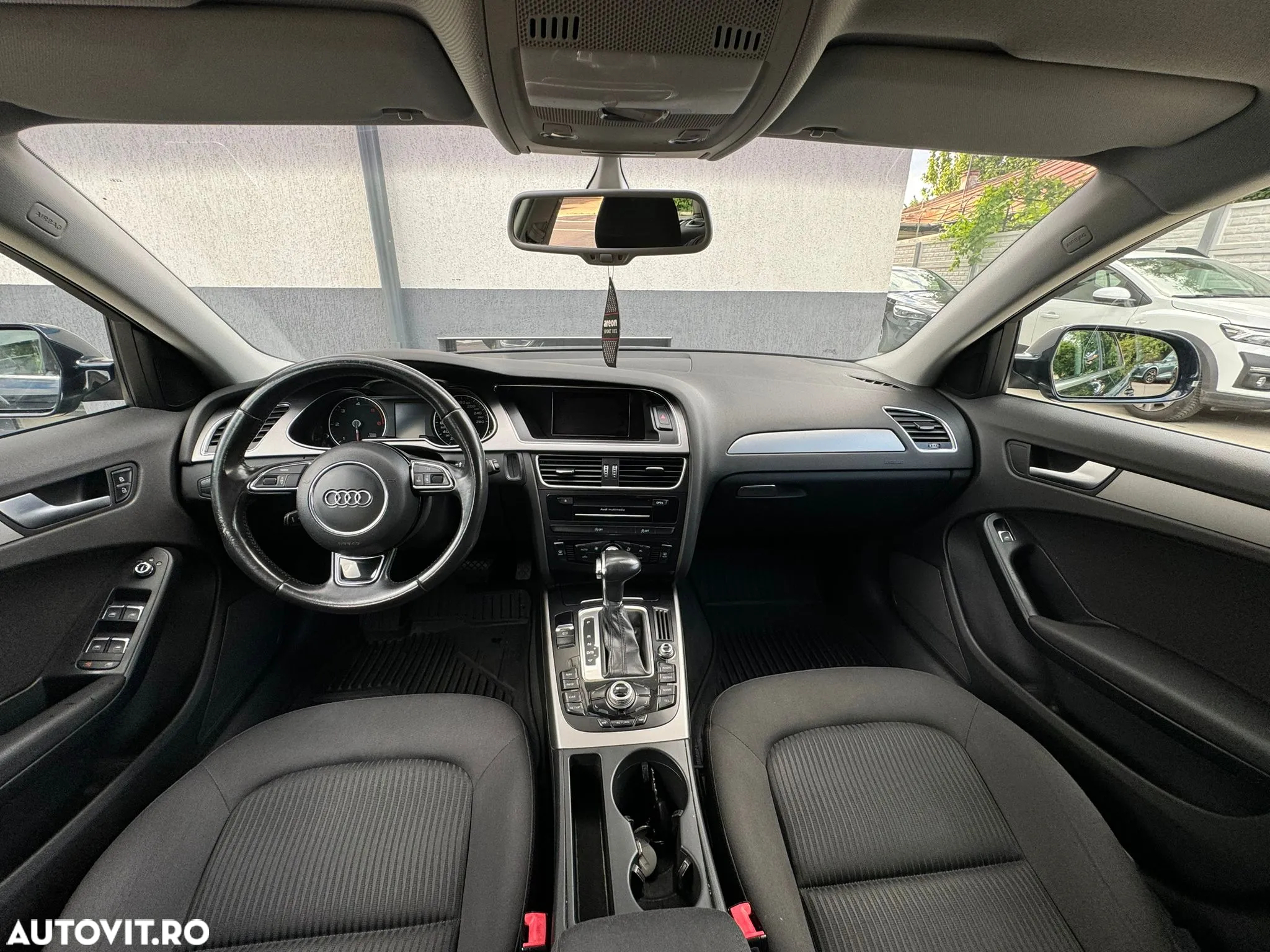 Audi A4 - 5