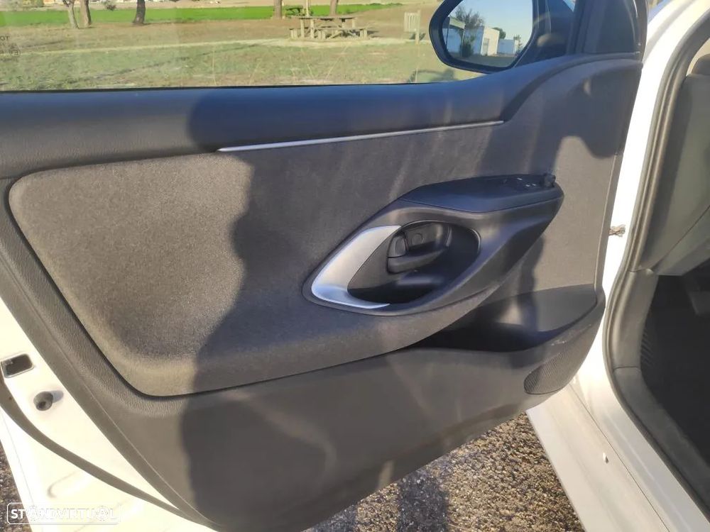 Toyota Yaris 1.0 VVT-i Comfort Plus - 10