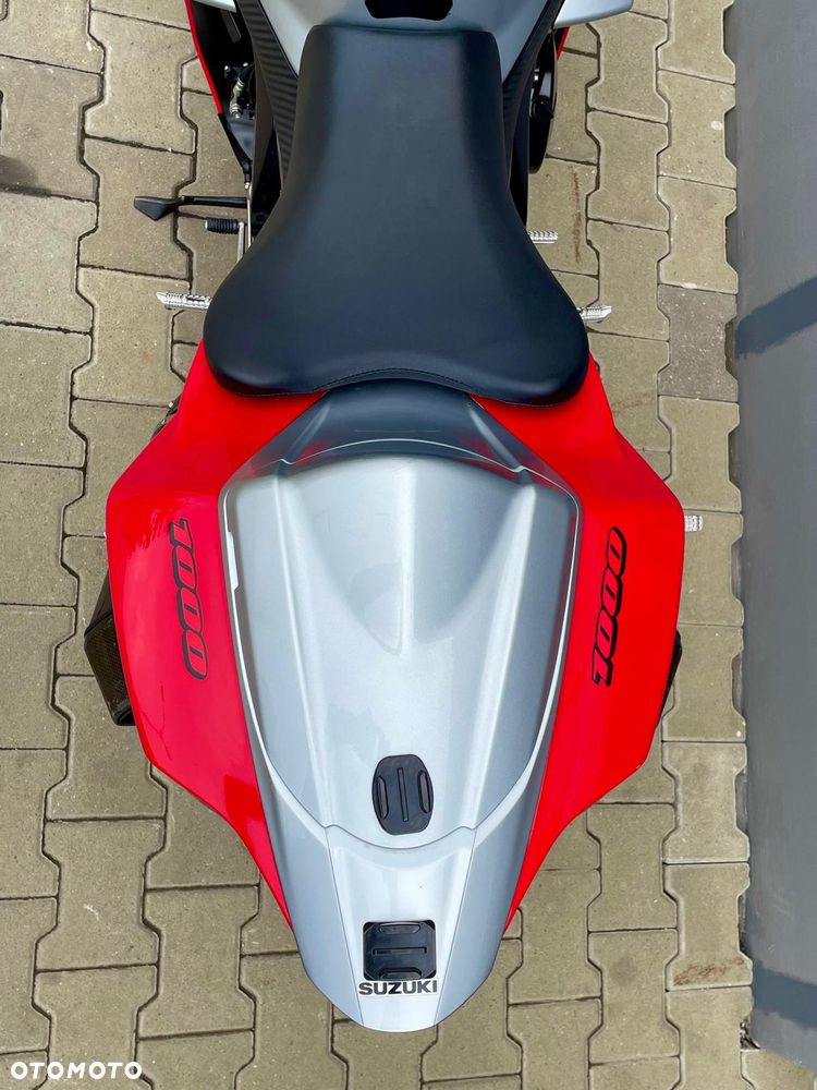 Suzuki GSX-R - 17
