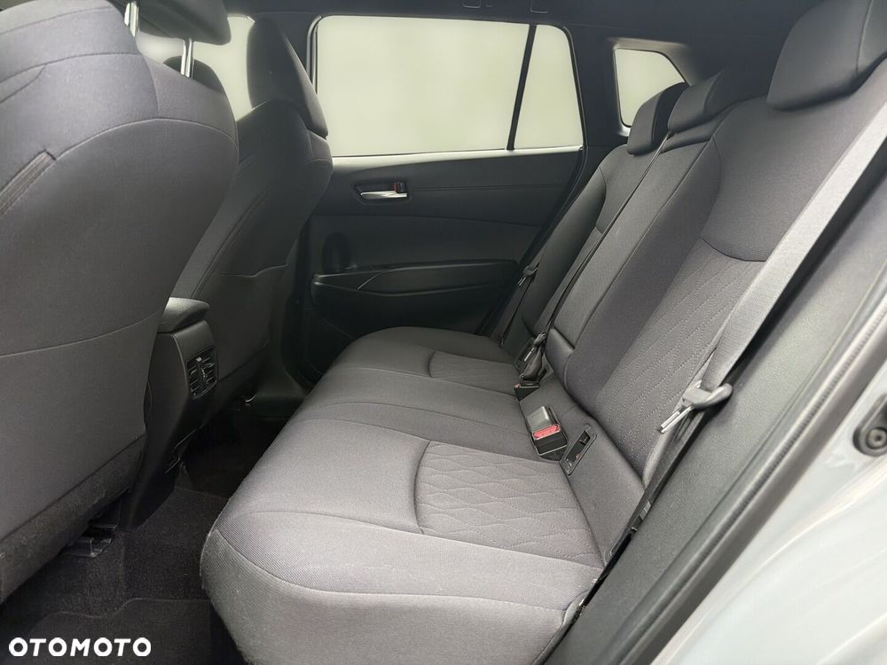 Toyota Corolla Cross - 12