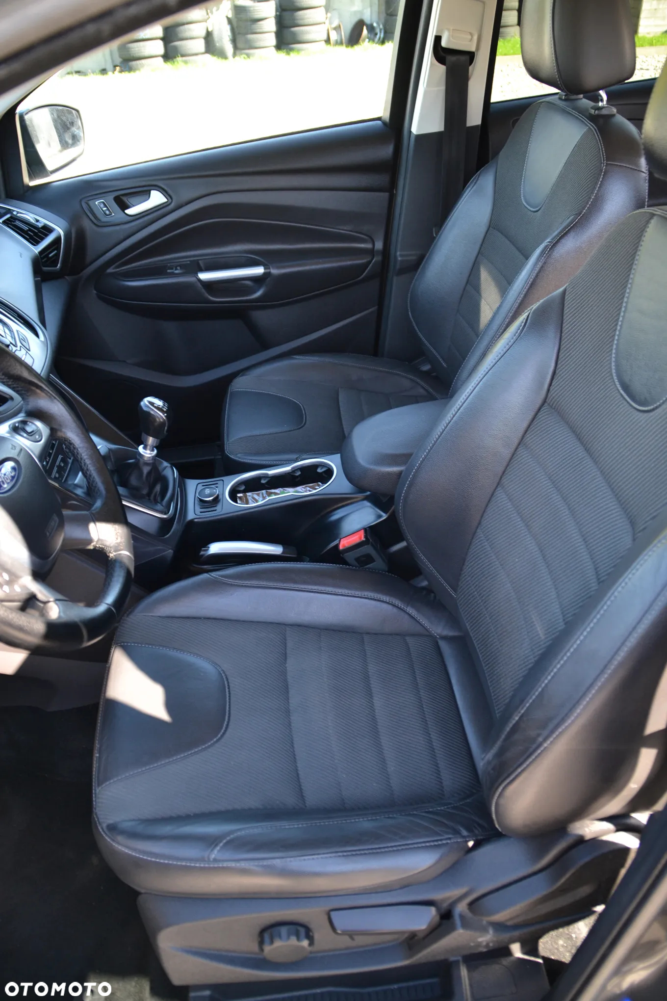 Ford Kuga - 26