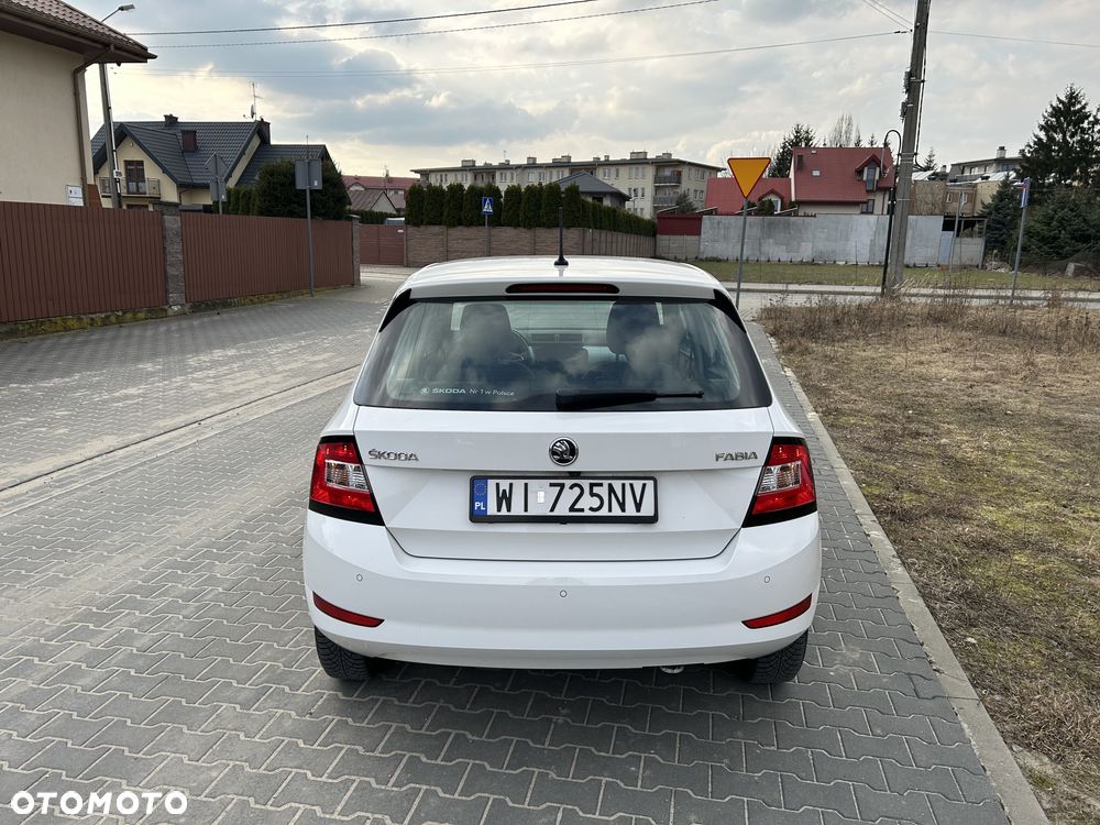 Skoda Fabia 1.0 TSI Ambition - 4