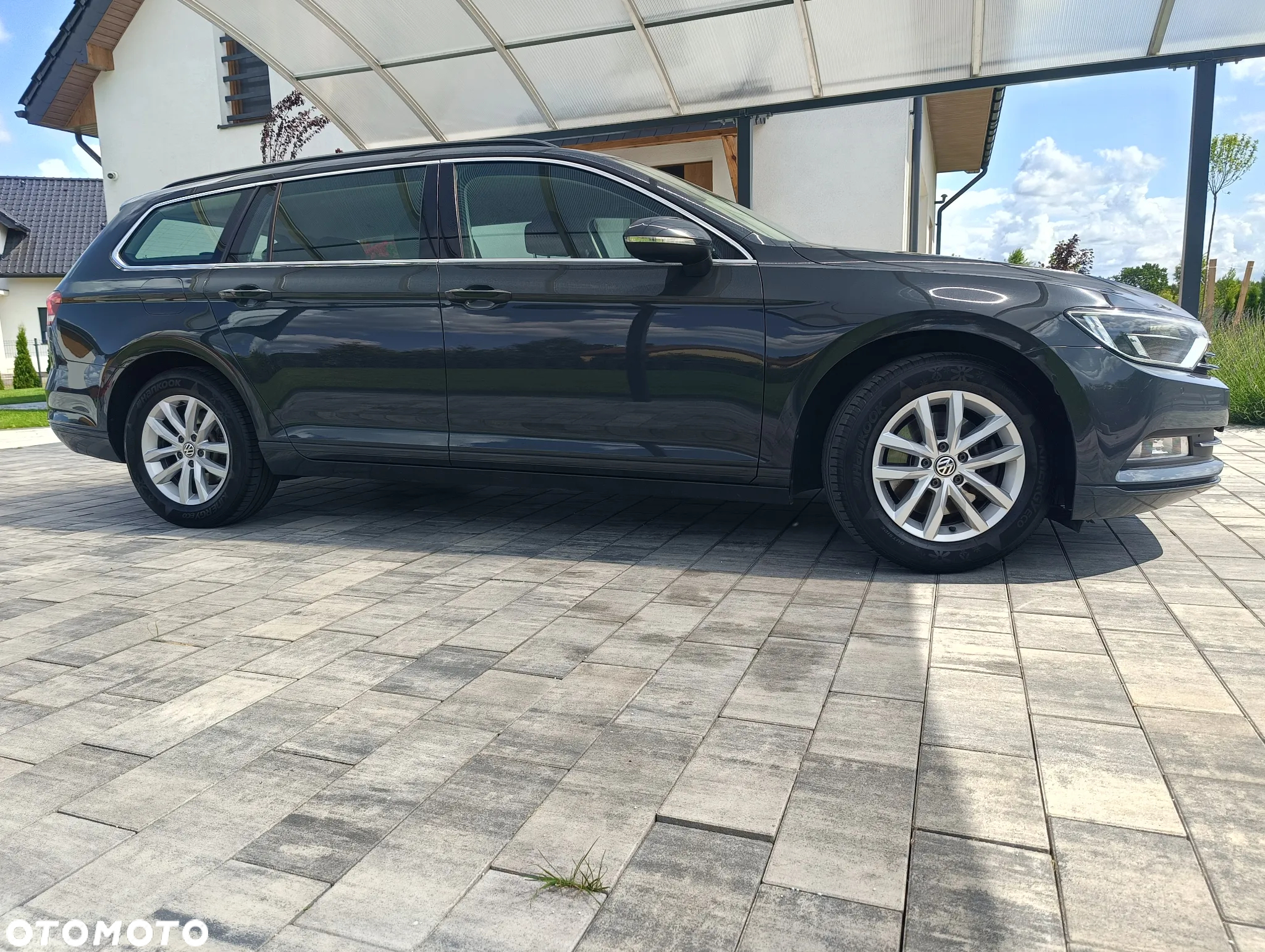 Volkswagen Passat 1.6 TDI BMT Comfortline - 8