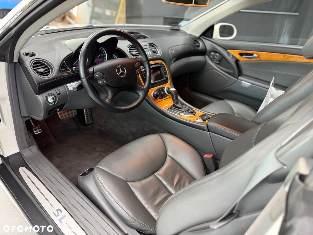 Mercedes-Benz SL 500 - 10