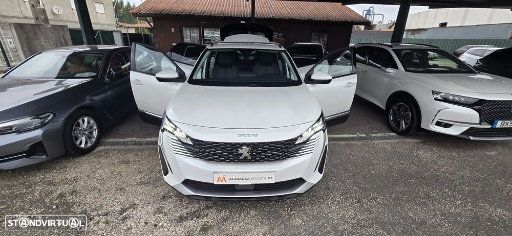 Peugeot 3008 Plug-In Hybrid 225 e-EAT8 Allure Pack - 32