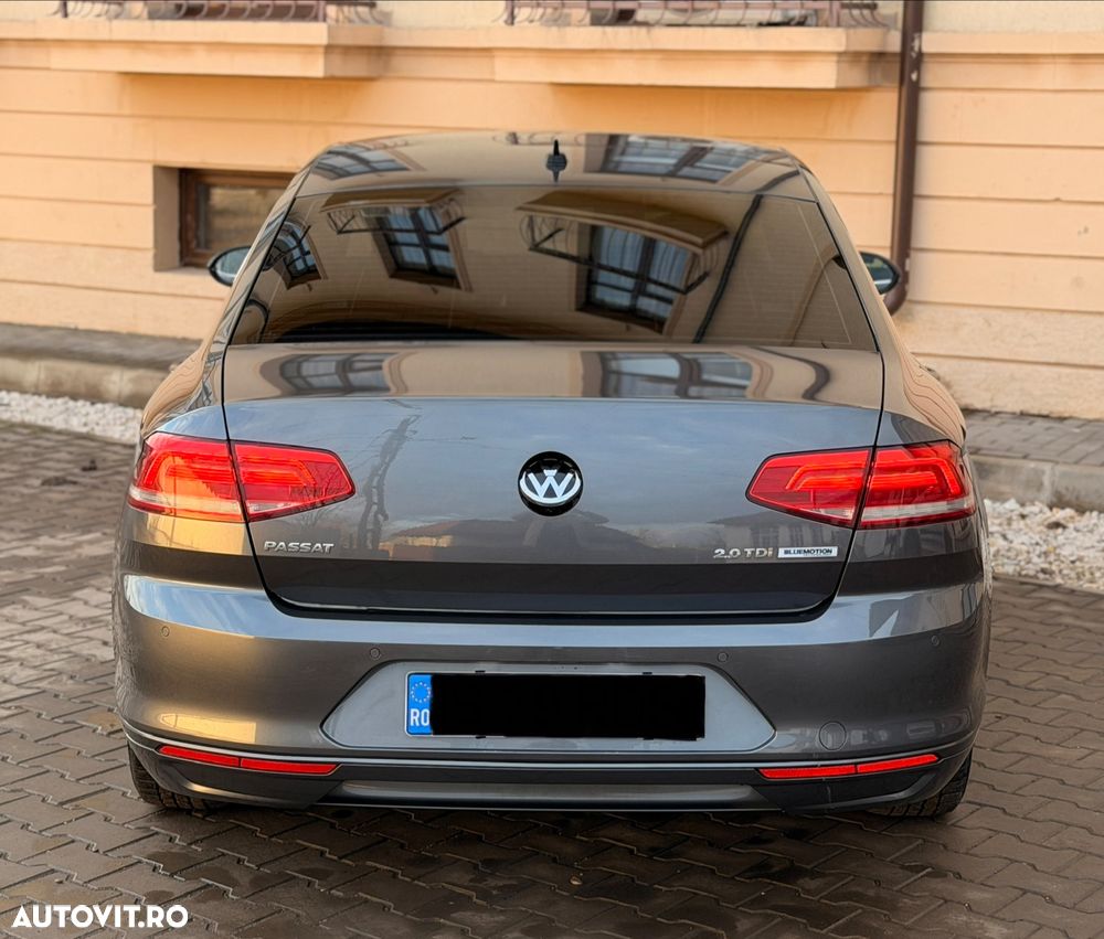 Volkswagen Passat - 5