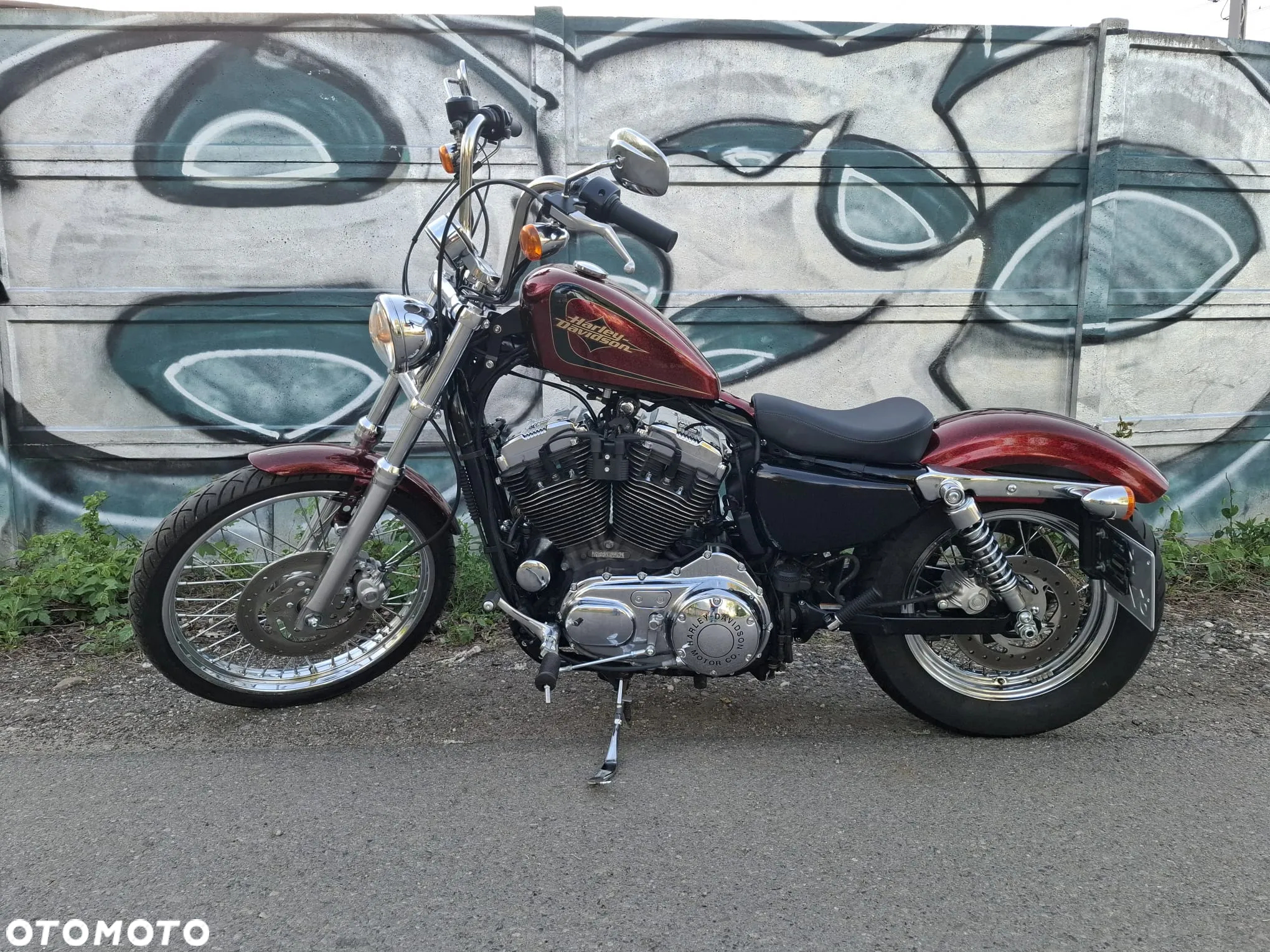 Harley-Davidson Sportster Seventy-Two - 2