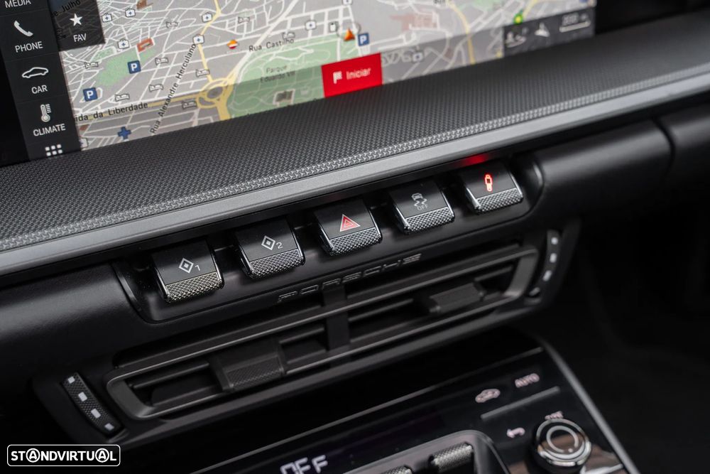 Porsche 911 (992) - 32