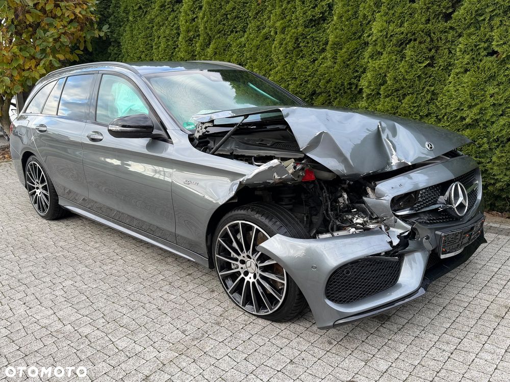 Mercedes-Benz Klasa C AMG 43 4Matic 9G-TRONIC - 3