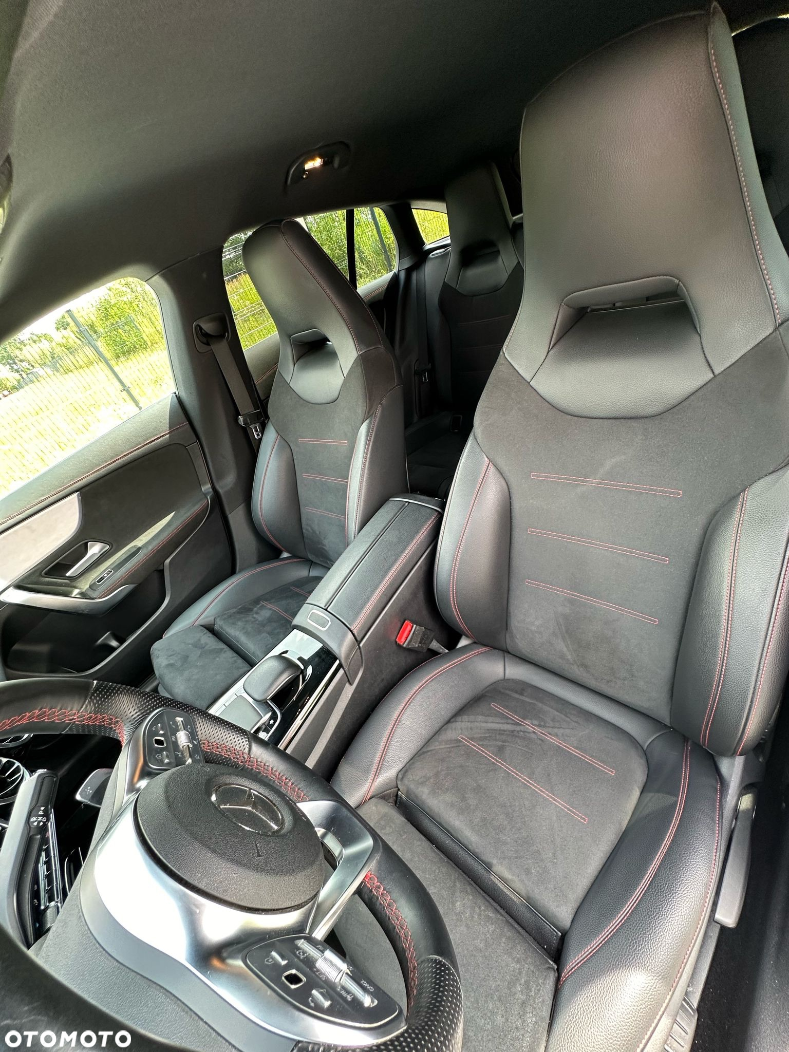 Mercedes-Benz CLA 180 AMG Line 7G-DCT - 15