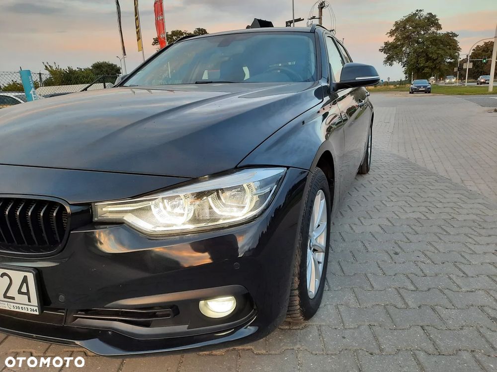 BMW Seria 3 318i Edition Luxury Line Purity - 13