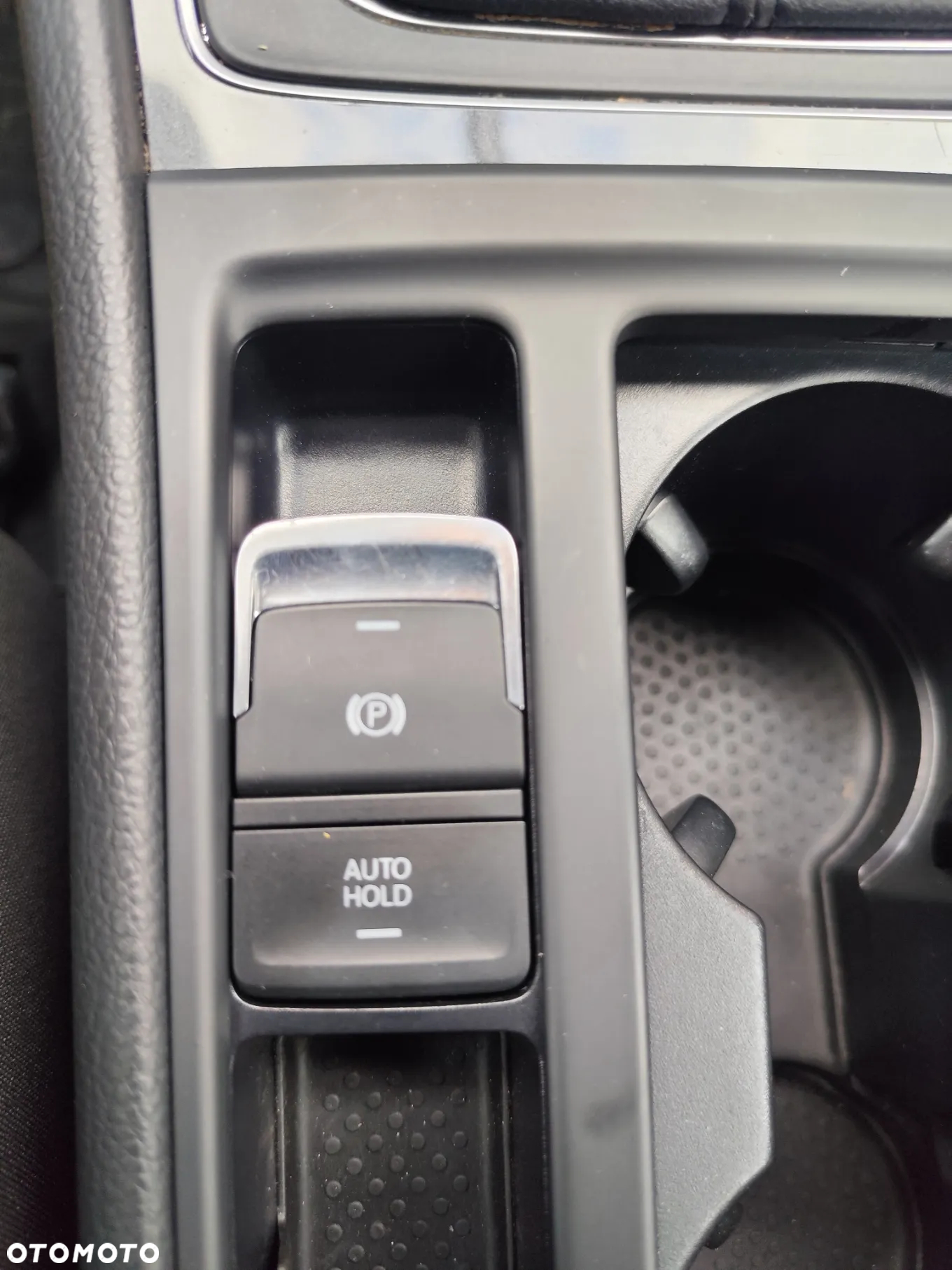 Volkswagen Golf VII 1.0 TSI BMT Trendline - 23