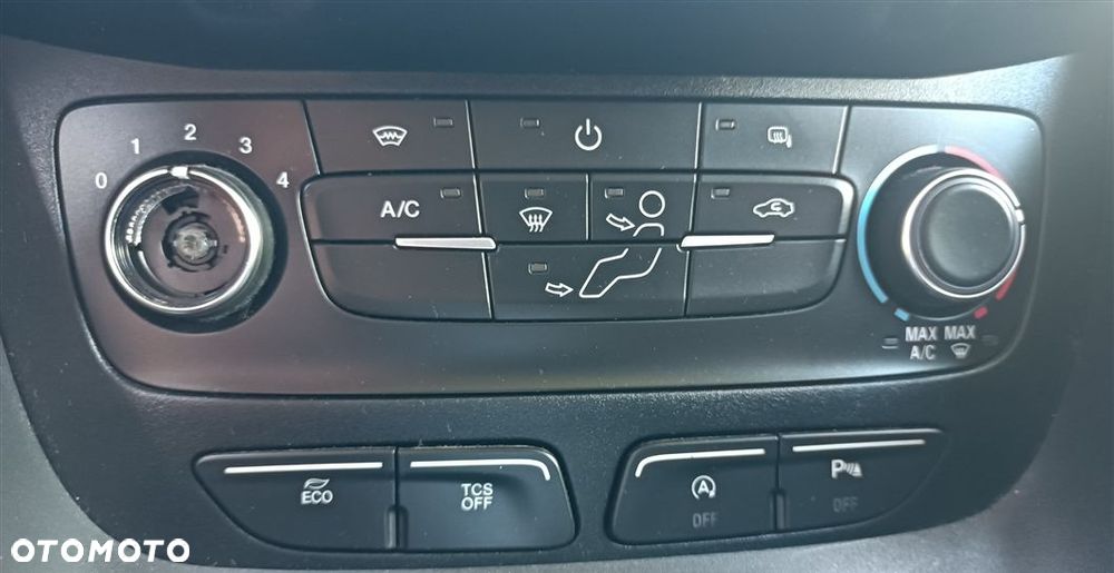 Ford TRANSIT CONNECT - 29