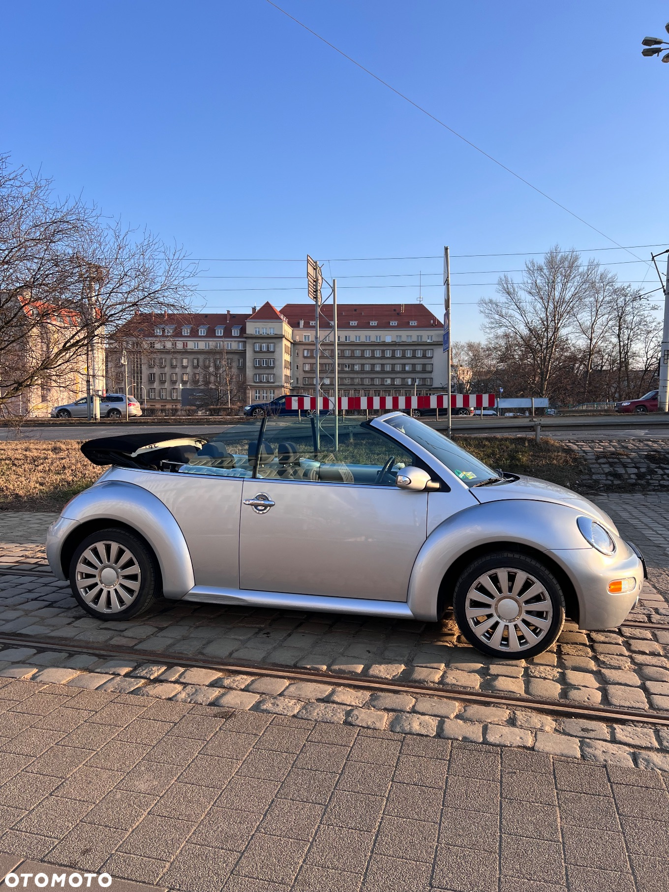 Volkswagen New Beetle Cabriolet 1.6 - 5