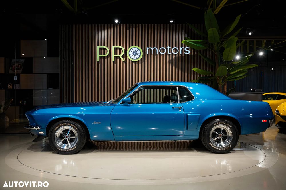 Ford Mustang - 2